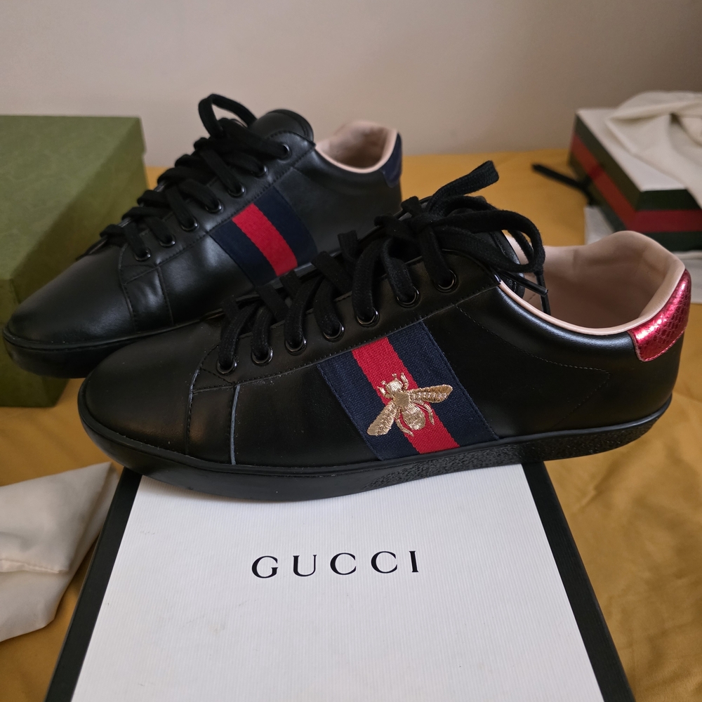 Aunthentic Gucci Black Leather Sneakers with Red and Blue Accents
